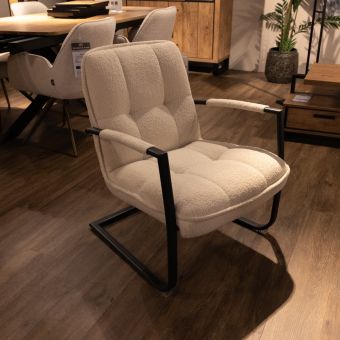 Henders & Hazel Cavo